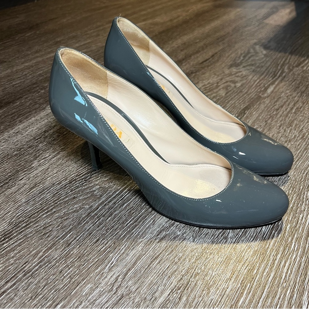 Prada Gray Patent Leather Women's Pumps